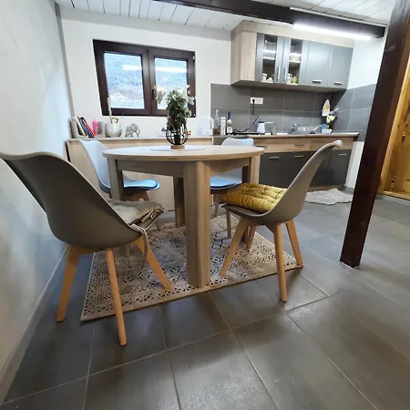 Vakantiehuis Vikendica Banjska Diva