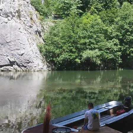 Vikendica Banjska Diva Holiday home *